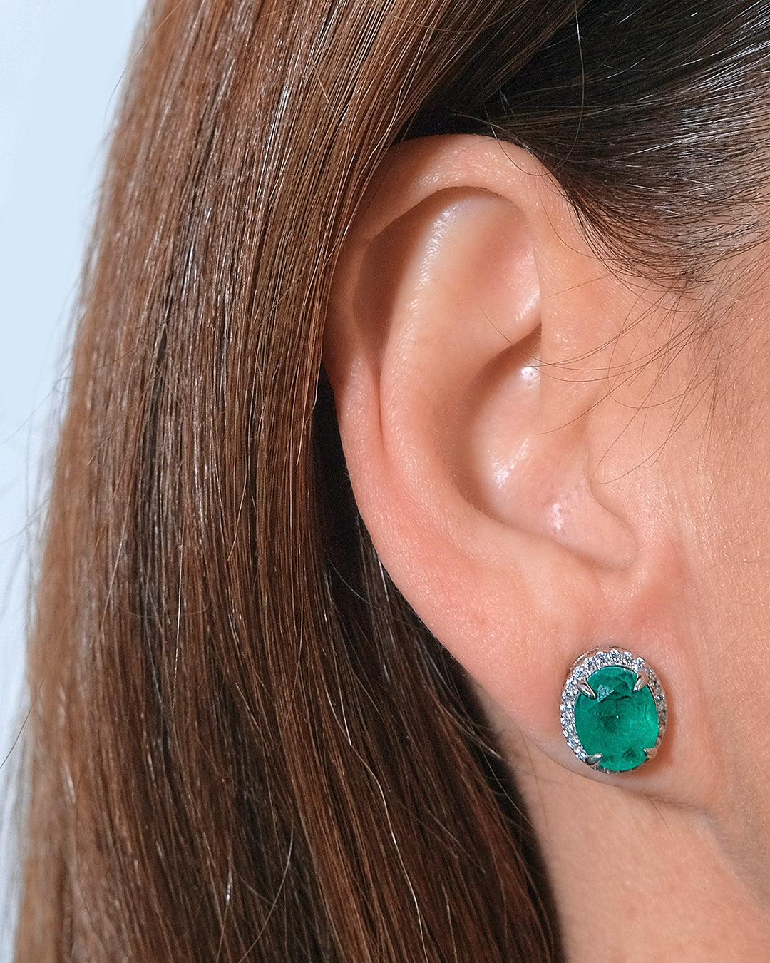 Pendientes en roseta central color esmeralda
