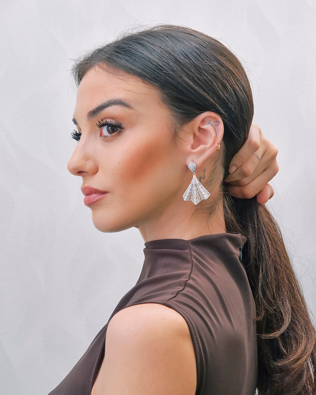 Pendientes abanicos con circonitas color champán