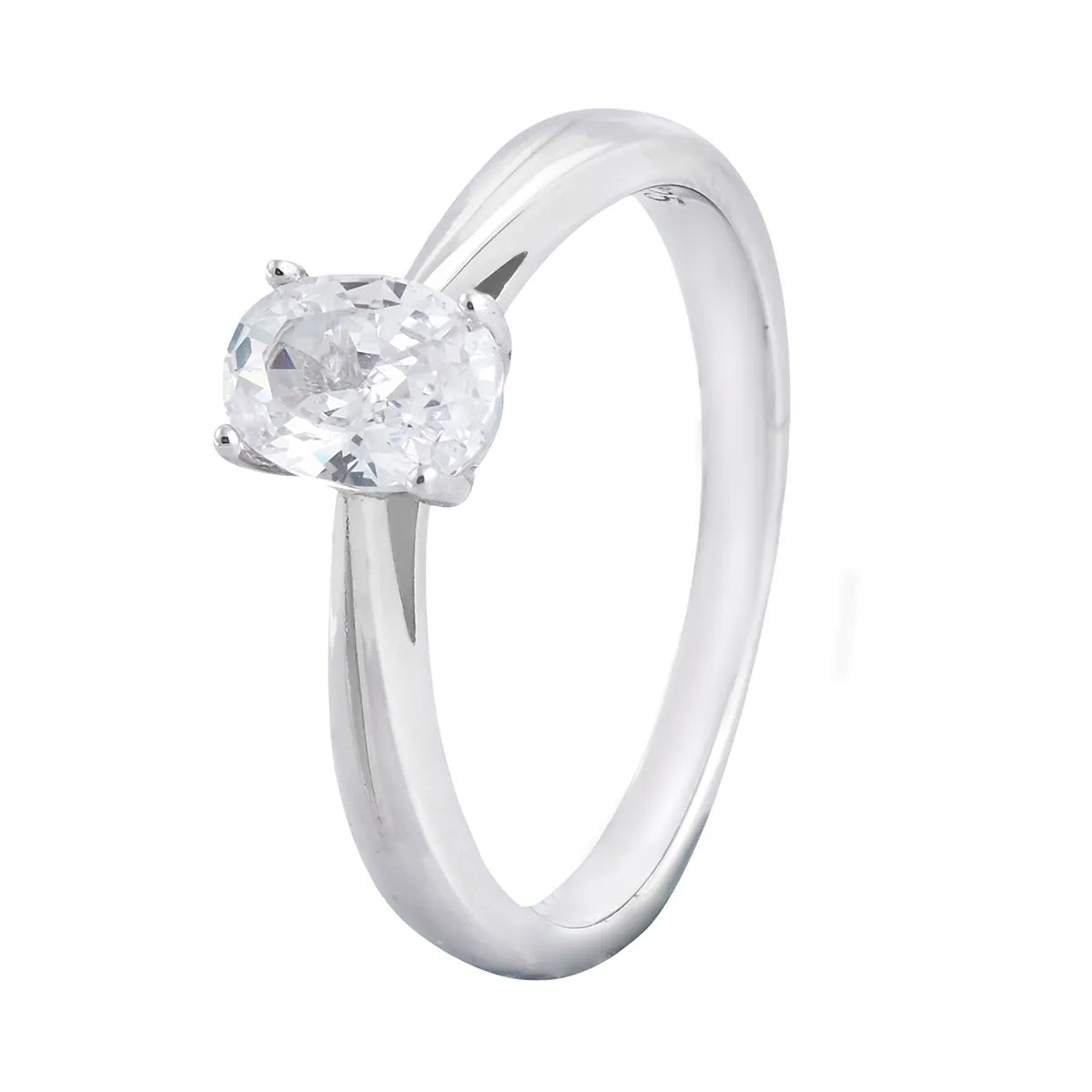 Solitario en plata con circonita talla oval