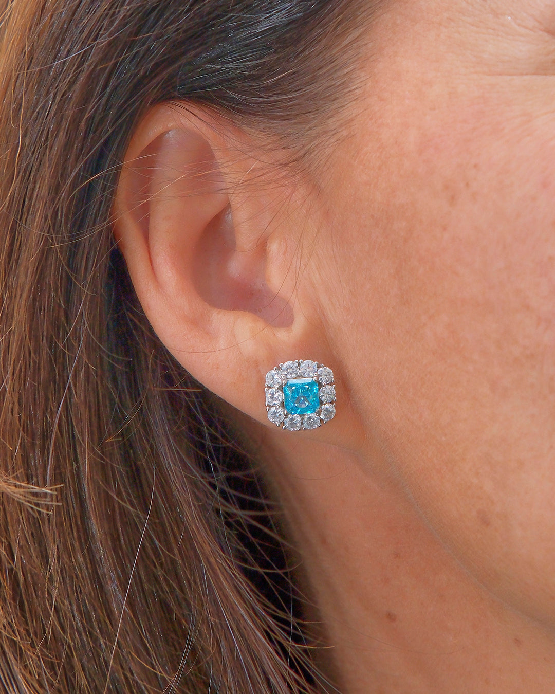 Pendientes roseta color aguamarina