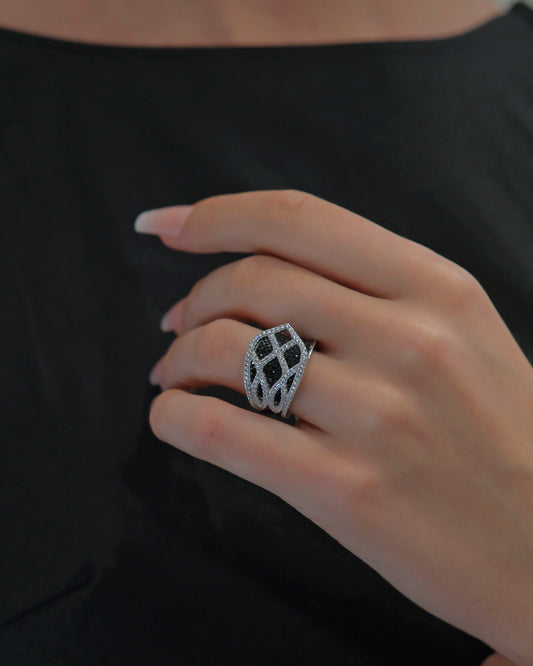 Anillo pave circonitas negras