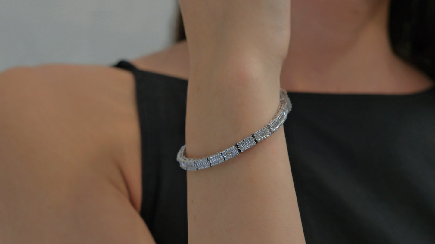Pulsera en plata con circonitas talla baguette