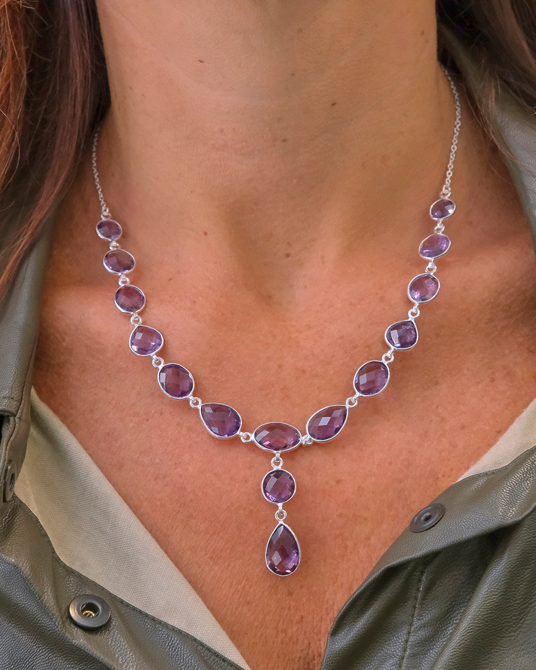 Collar en plata con amatistas facetadas