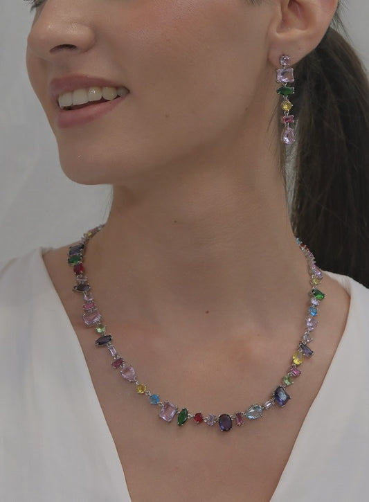 Gargantilla en plata elegante para invitada