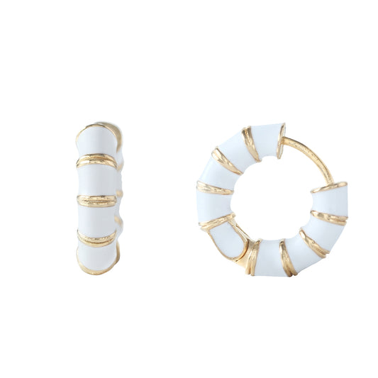Aros baño de oro con esmalte blanco