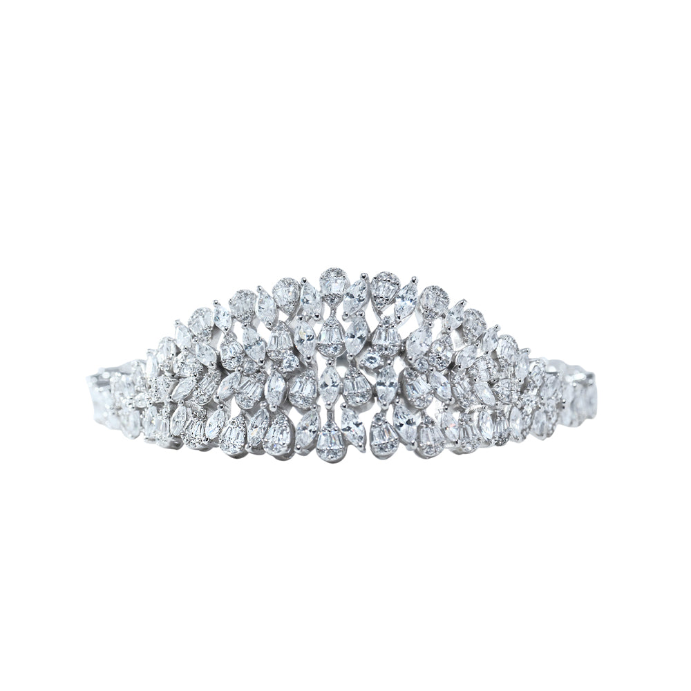 Pulsera en plata en disminución con circonitas engastadas en garra