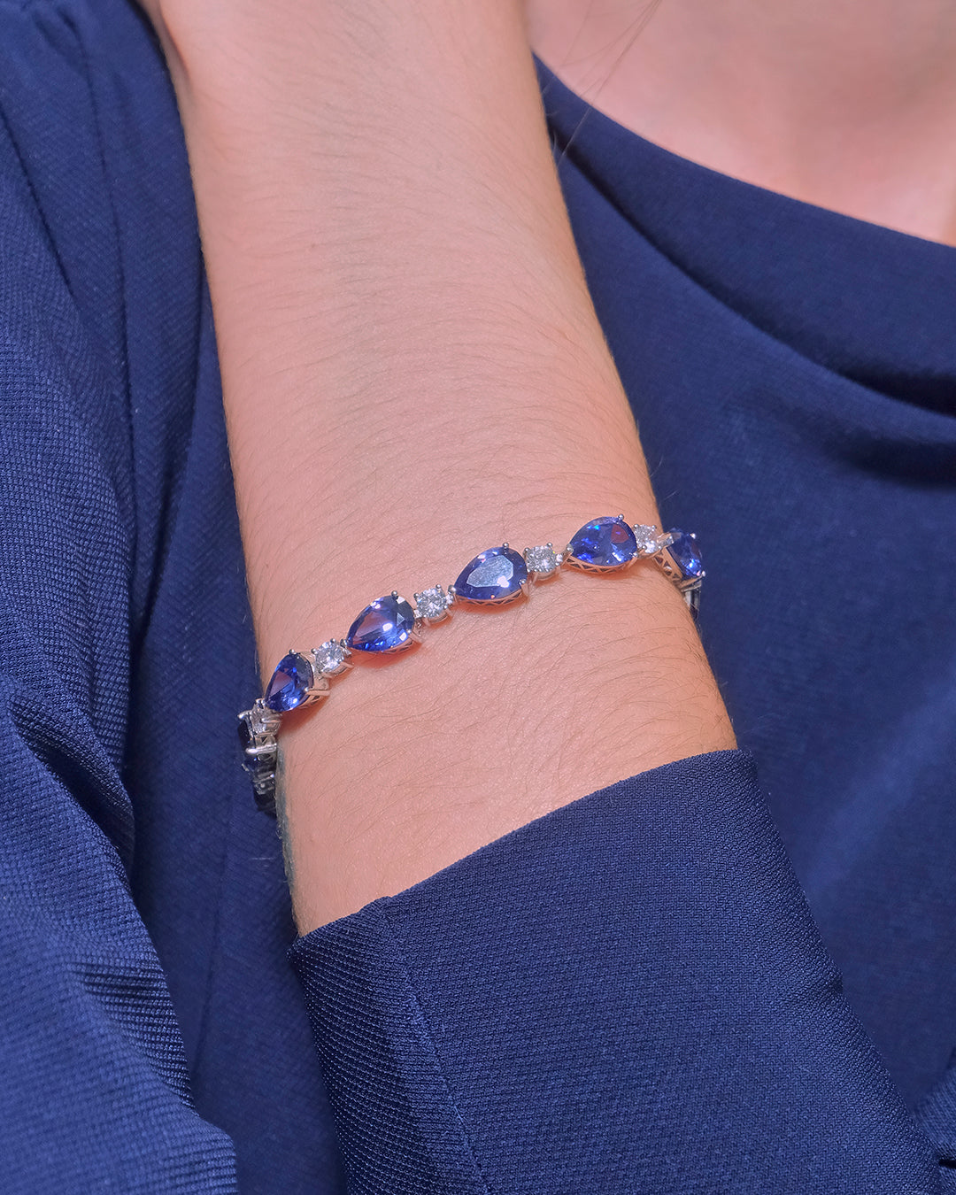 Pulsera en plata con circonitas color tanzanita