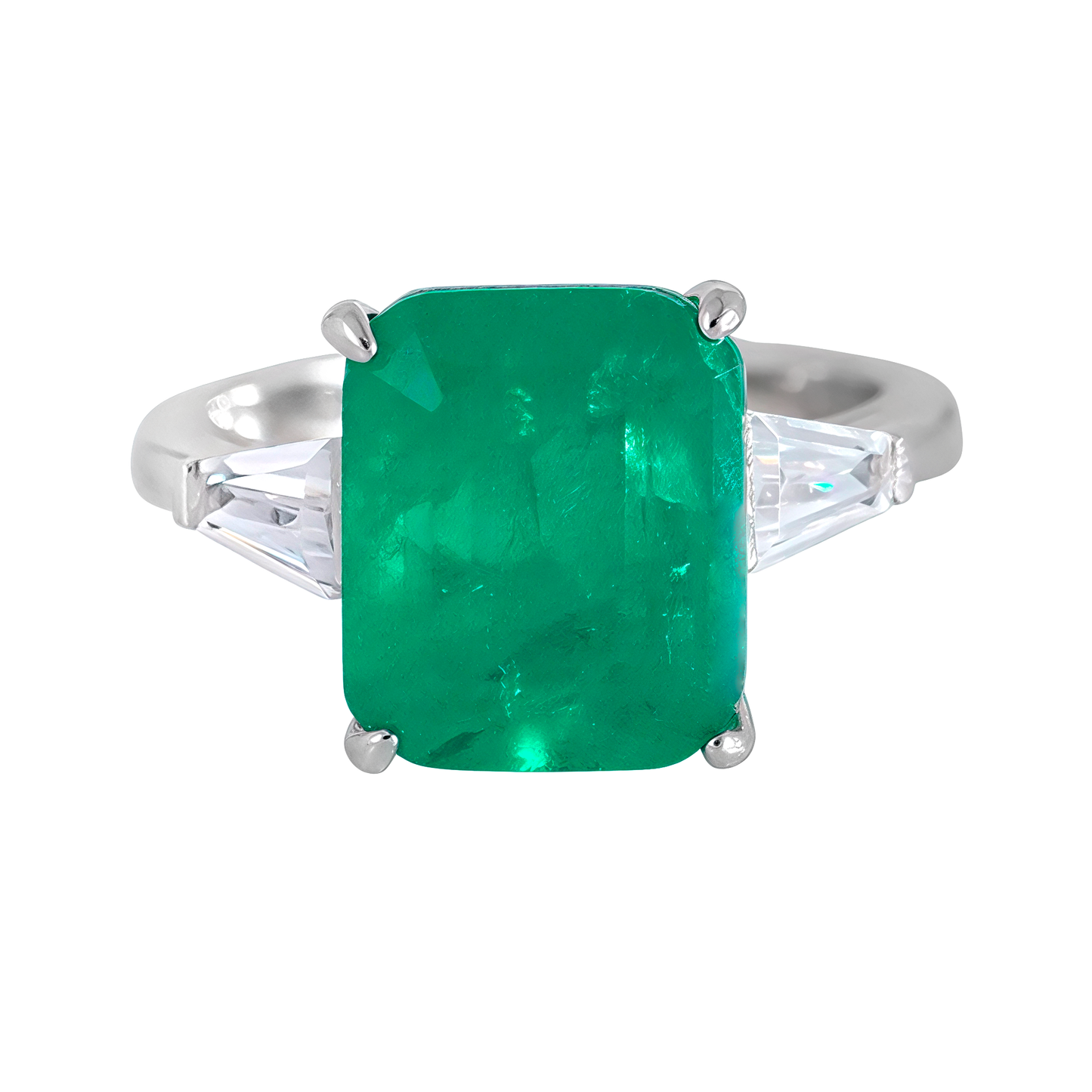 Emerald-colored center ring 