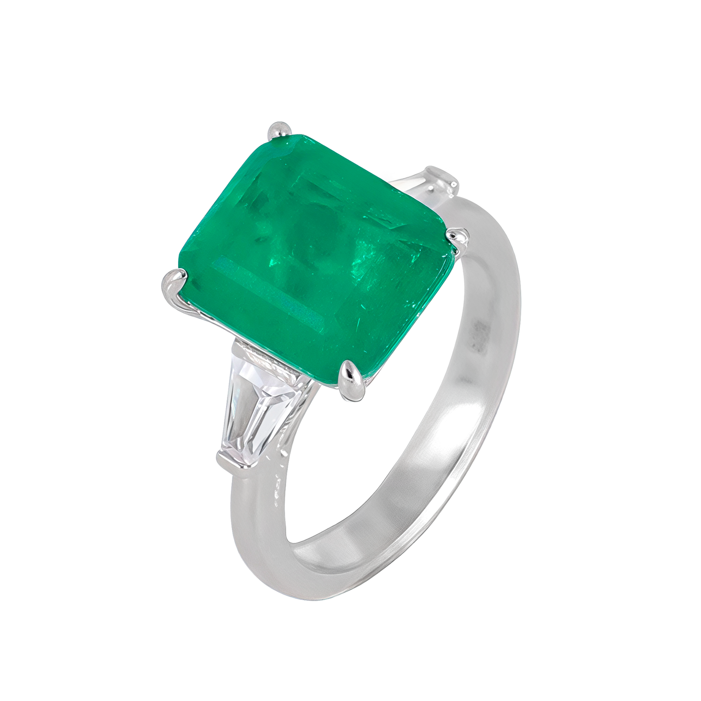 Emerald-colored center ring 