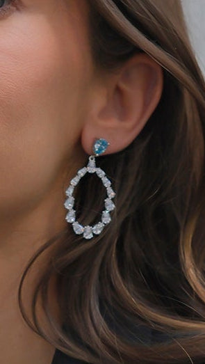 Pendientes largos oval en circonitas