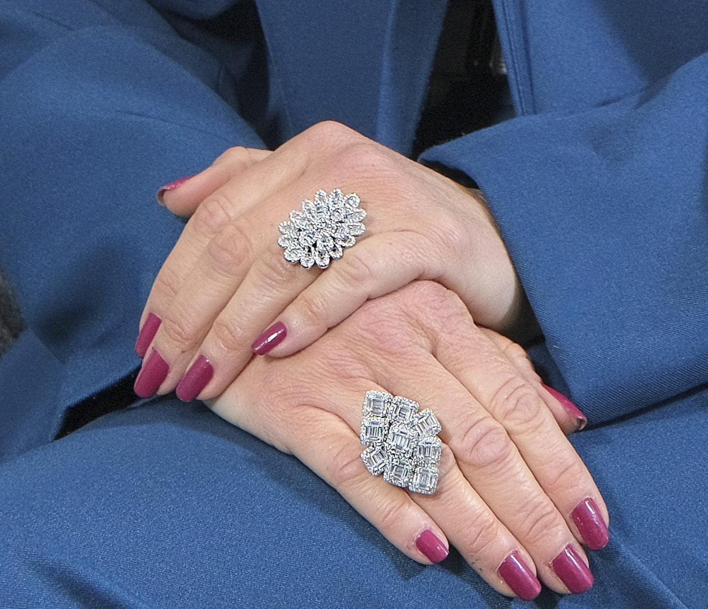 Anillo flor joya en plata orlas oval con circonitas