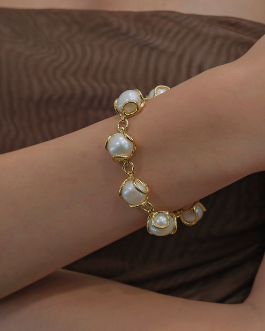 Pulsera baño de oro con 8 perlas cultivadas grandes