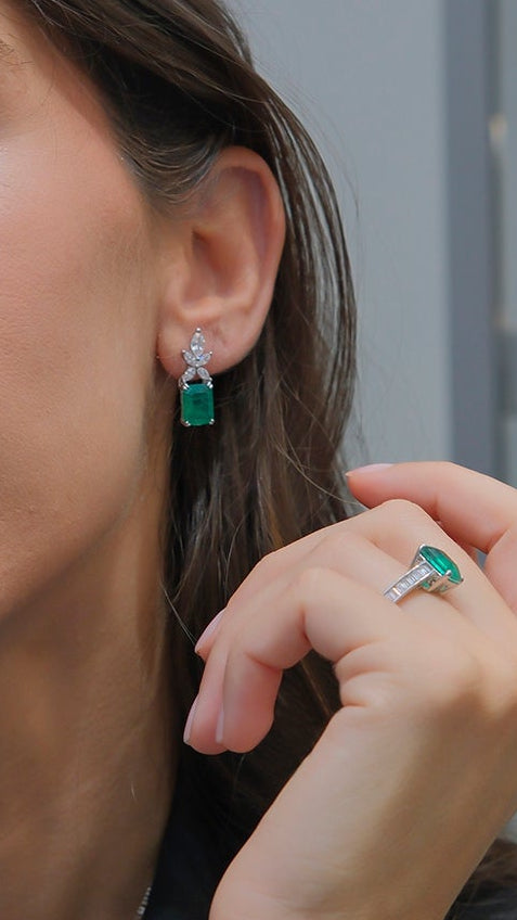 Pendientes flor y esmeralda