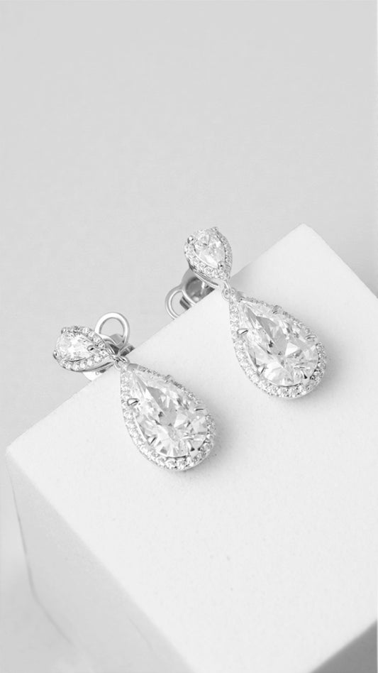 Pendientes largos con piedras talla pera