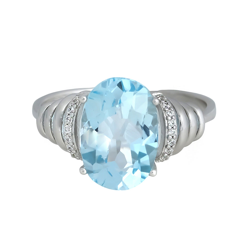 Oval cut aquamarine ring