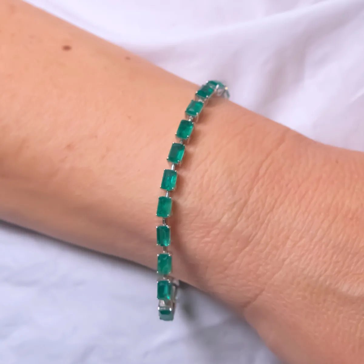 KebelPulsera piedras